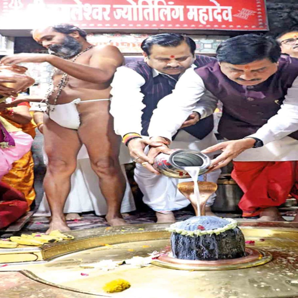मुख्यमंत्री ने किया ममलेश्वर ज्योतिर्लिंग का जलाभिषेक