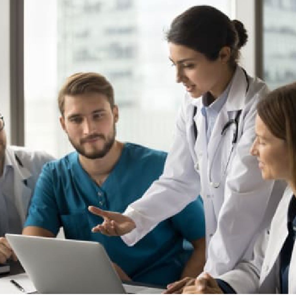 हेल्थकेयर सर्विसेज महंगी, स्टार्टअप्स सस्ते विकल्प दे रहे:अमेरिका में आधे खर्च में पूरे शरीर का एमआरआई स्कैन, ब्लड टेस्ट की सुविधा, ताकि बड़ी बीमारियों का शुरुआत में ही पता लग सके