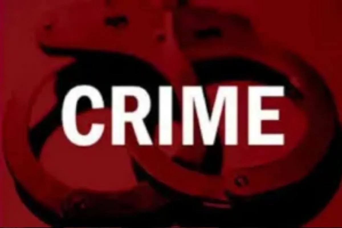 बच्चों के सामने सफाई कर्मी पति बना हैवान, पत्नी को लाठी से पीटकर मार डाला… मां के शव से लिपटकर बिलखते रहे बच्चे