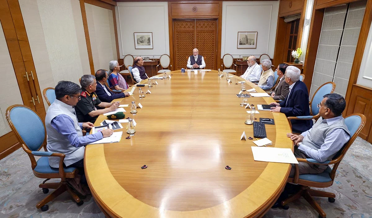 Gulf के हालात को देखते हुए India सतर्क, PM Modi ने की उच्चस्तरीय समीक्षा बैठक, लिये गये कई बड़े फैसले