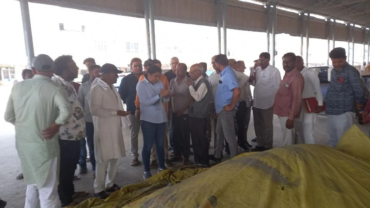 बोनस के लालच में पड़े, अब पड़ेगा महंगा, बाहरी राज्यों से गेहूं के आने की आशंका में एडीएम ने किया निरीक्षण