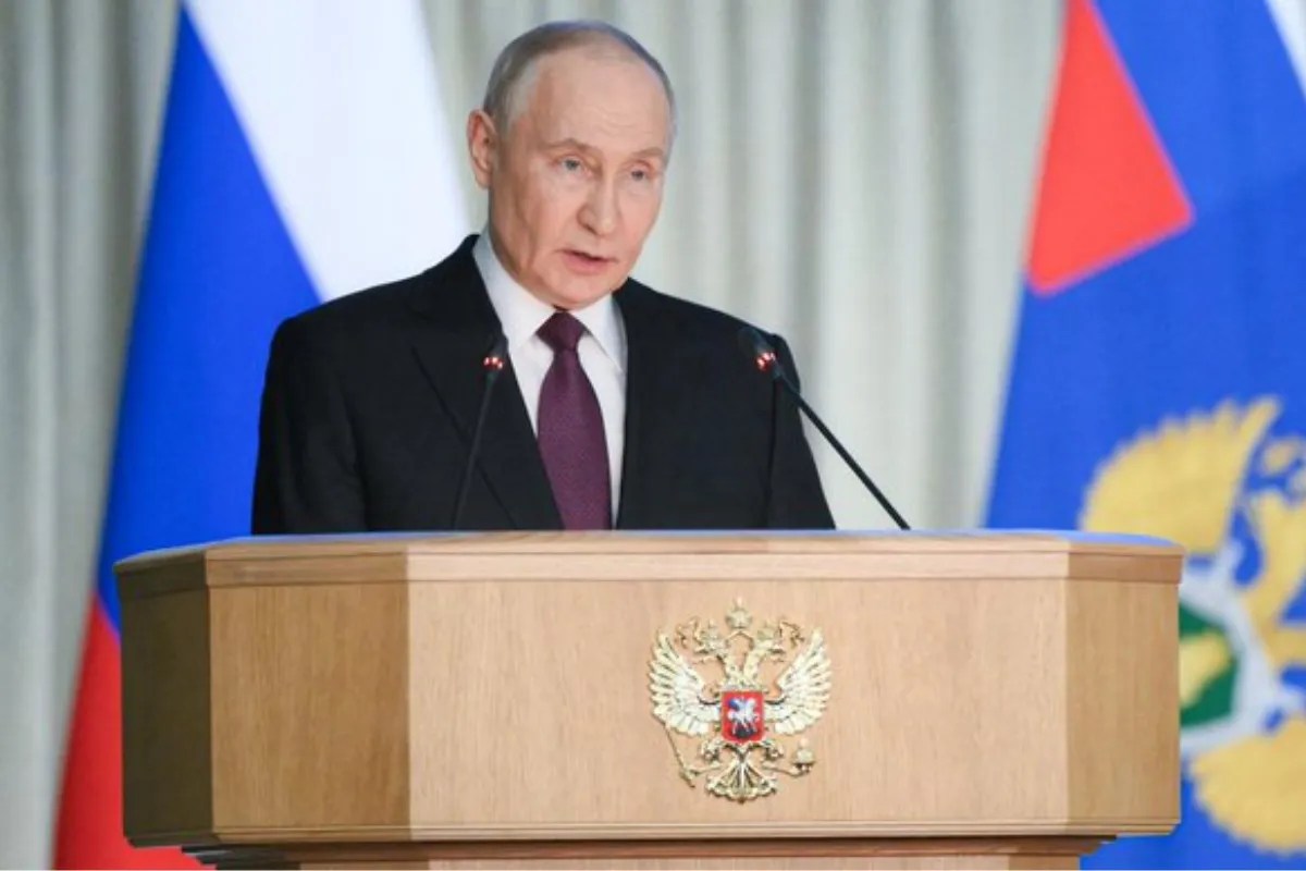 युद्ध के बीच संकट में फंसे ईरान के साथ मजबूती से खड़ा हुआ रूस, पुतिन ने कर दिया बड़ा ऐलान