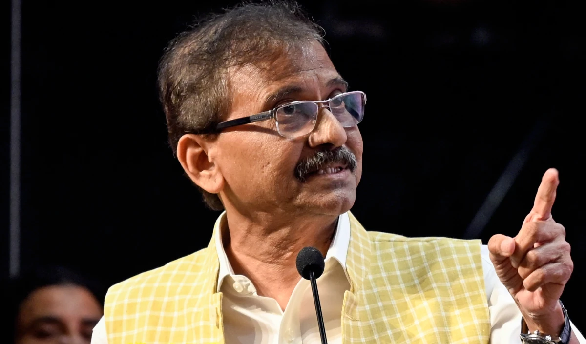 Sanjay Raut का PM Modi पर हमला, बोले- Donald Trump से नहीं, विपक्ष से करें बात