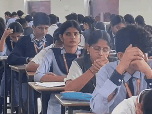 सरकारी स्कूल में एडमिशन के लिए विभाग लगाएगा दम:राजस्थान में प्रवेशोत्सव सघन अभियान 25 मार्च से, हर घर तक पहुंचना होगा टीचर को