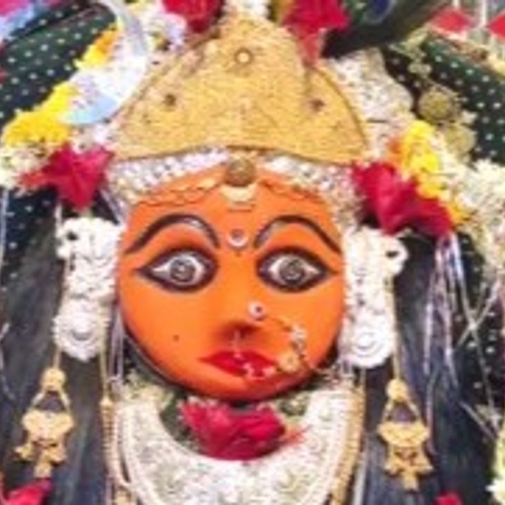 गढखंगई माताजी मंदिर तक आज निकलेगी चुनरी यात्रा:रतलाम से 111 फीट की चुनरी हाथों में लेकर भक्त चलेंगे 40 किमी पैदल