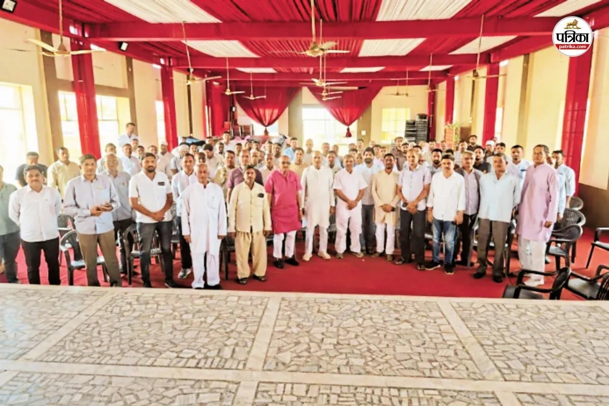 Sikar News: हाईवे के 75 मीटर दायरे में निर्माण नहीं करने के आदेश के खिलाफ व्यापारी-किसान लामबंद, उग्र आंदोलन की चेतावनी