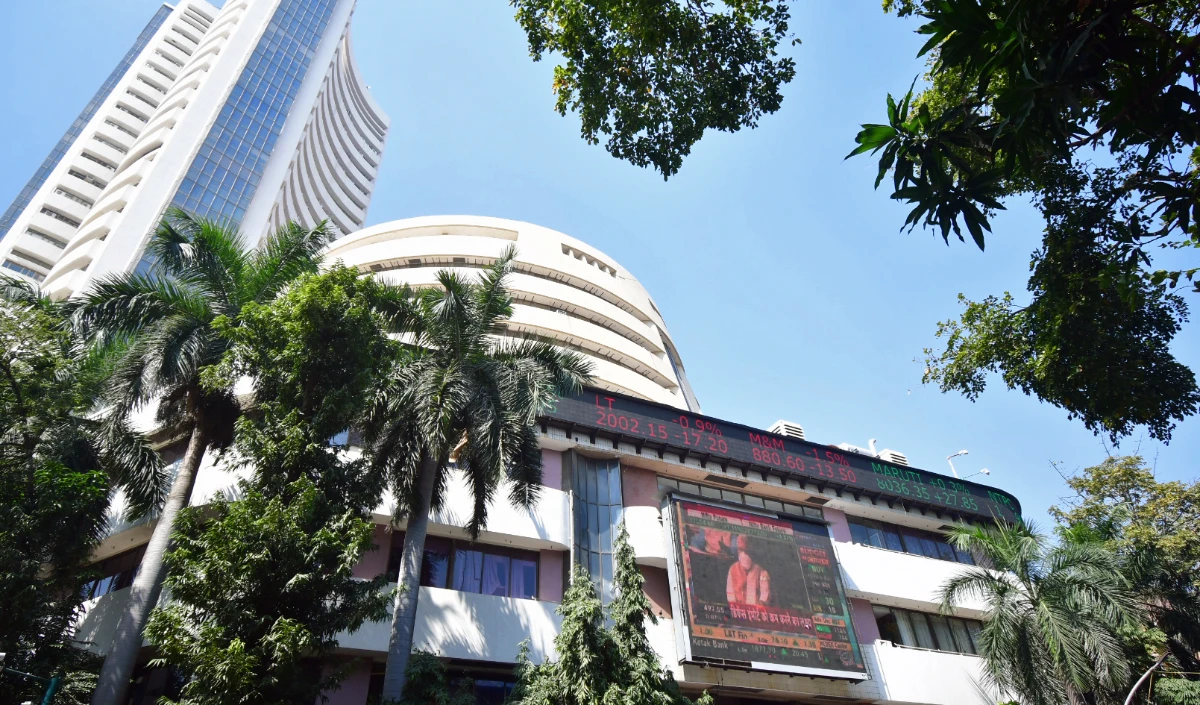 Stock Market Crash Reason | आज क्यों क्रैश हुआ शेयर बाजार? ये हैं गिरावट के 5 बड़े और डरावने कारण