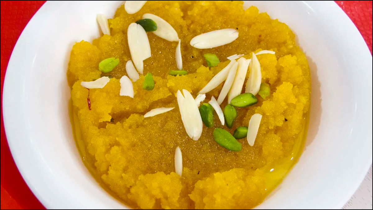 सूजी का हलवा बनाने का सही तरीका, जानिए कितनी होनी चाहिए पानी, चीनी और सूजी की मात्रा, फटोफट नोट कर लें रेसिपी