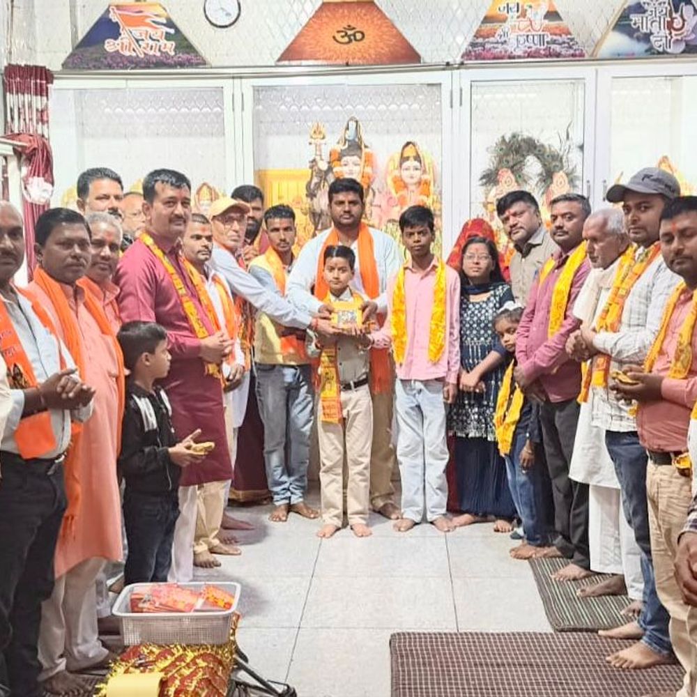 श्री हनुमान चालीसा के पाठ से गूंज मंदिर