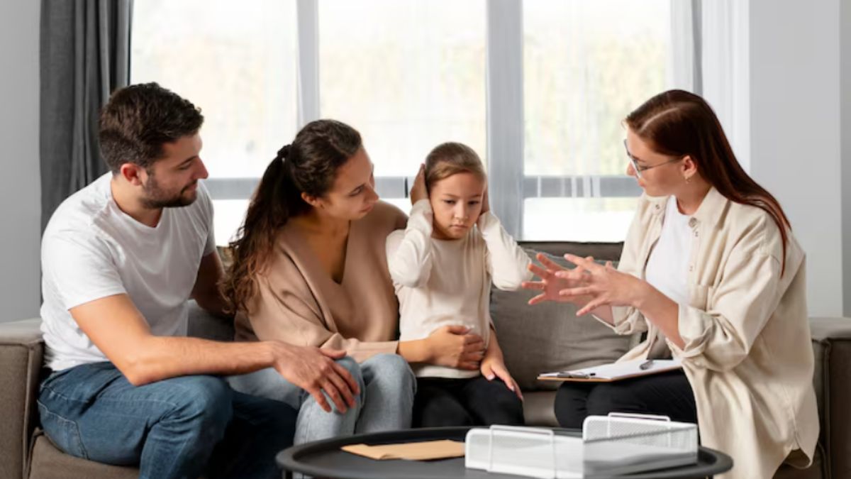 PTM मीटिंग में हर पेरेंट्स को पूछना चाहिए ये 5 सवाल, बच्चे की ग्रोथ में होगा सुधार