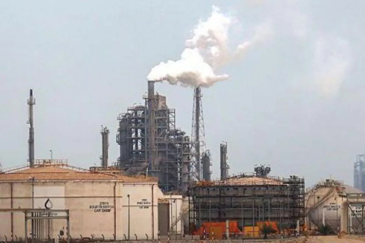 ईरान की धमकी – अब अमेरिका से जुड़े तेल के ठिकानों पर करेंगे हमला