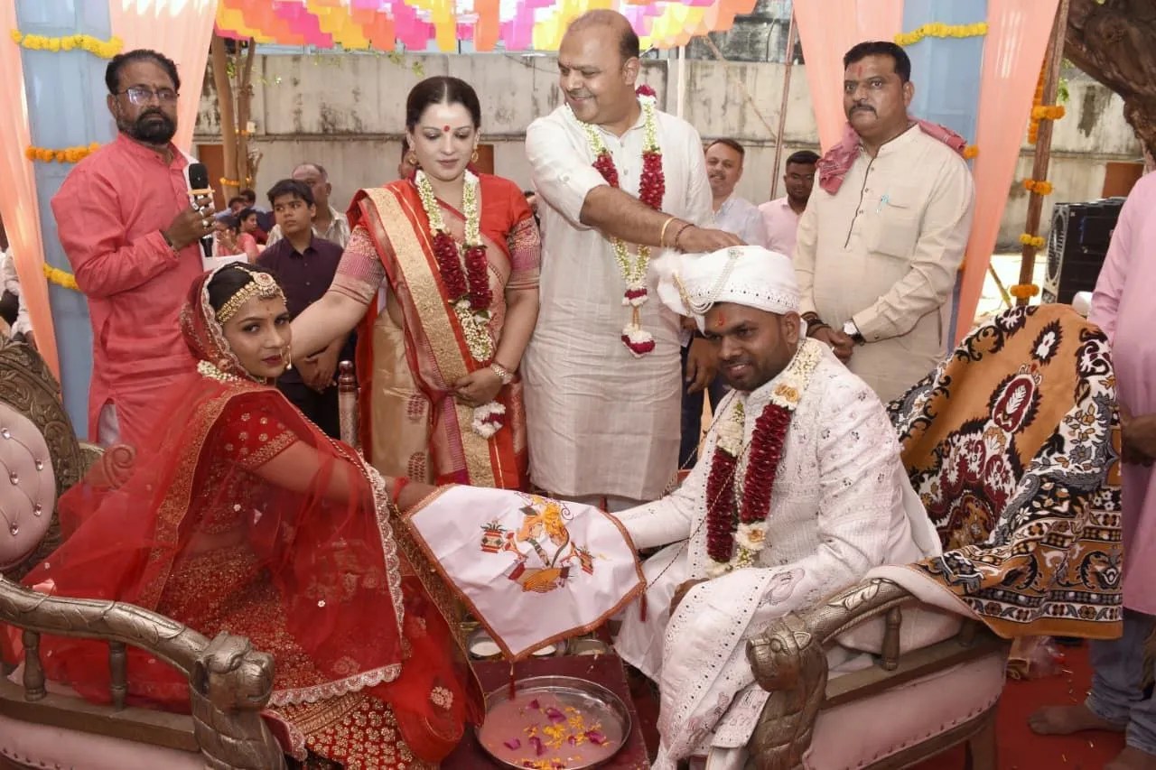 वडोदरा के नारी संरक्षण गृह में गूंजी शहनाइयां, परित्यक्त बेटी बनी हमसफर