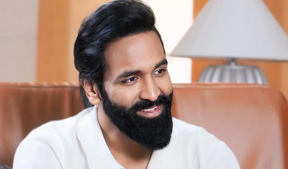 Video | ‘धमाकों से हिल गया घर, छोटी बेटी सहम गई’, एक्टर Vishnu Manchu ने साझा किया Dubai का डरावना वीडियो | Middle East Crisis