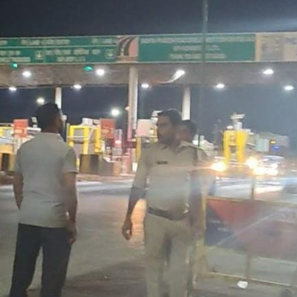 ग्वालियर-भिंड हाईवे चौड़ीकरण आंदोलन पर संत समाज में मतभेद:प्रदेश अध्यक्ष ने वीडियो जारी कर किया स्थगित; जिलाध्यक्ष बोले- 12 बजे से होगा प्रदर्शन