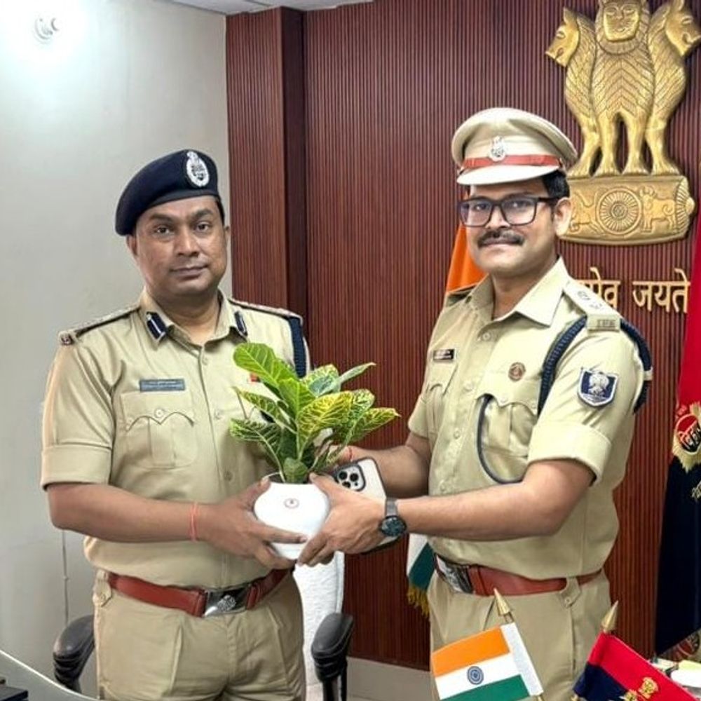 एंटी ह्यूमन ट्रैफिकिंग सहित कई शाखाओं के पुनर्गठन के निर्देश:RTPS-RTI मामलों में सख्ती, तिरहुत रेंज DIG ने मुजफ्फरपुर पुलिस कार्यालय का किया निरीक्षण