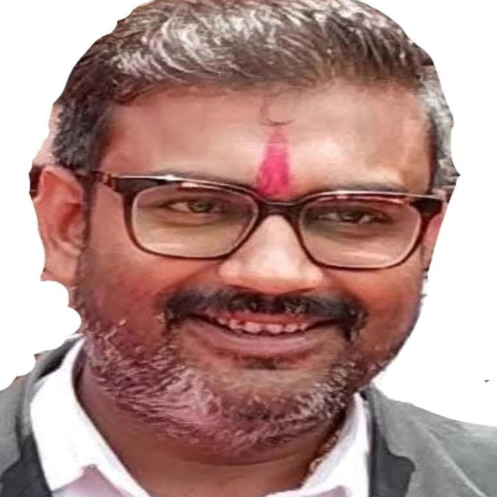 पेशी पर आए आरोपी से मारपीट, वकील पर मुकदमा दर्ज:पुलिस कांस्टेबल से धक्का-मुक्की, मोबाइल छीनने के आरोप