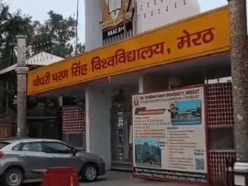 CCSU मेरठ के वनस्पति विज्ञान पर अंतरराष्ट्रीय सेमिनार:देश- विदेश से आए वैज्ञानिकों ने पौधों की जैव विविधता और पर्यावरण संरक्षण पर किया मंथन