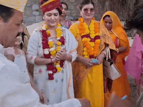 जालोर की बेटी बनी अफसर, UPSC में 131वीं रैंक:पांचवें प्रयास में मिली सफलता, शहर में लोगों ने किया स्वागत