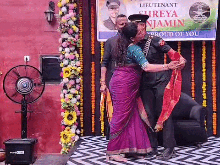 उदयपुर की बेटी बनी सेना में ले​फ्टिनेंट:घर लौटने पर हुआ सम्मान, जिले का नाम किया रोशन; स्कूल में महिला आर्मी अफसर से मिली थी प्रेरणा