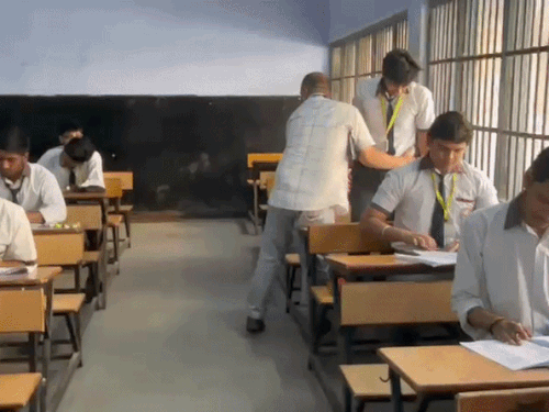 हरियाणा बोर्ड परीक्षा; 334 नकली पकड़े, 64 कर्मचारी कार्यभार मुक्त:मार्किंग प्रक्रिया तेज, मई के दूसरे सप्ताह में रिजल्ट संभावित