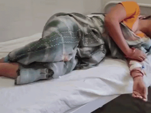 काम वाली बाई ने तेजाब पी लिया:जिस घर में काम करती थी उसके मालिक ने 9 तोला सोना चोरी का आरेाप लगाया था