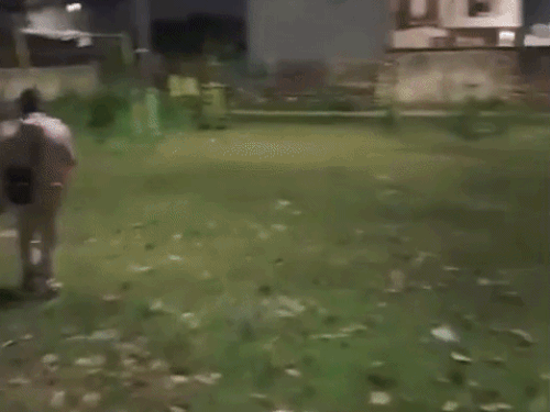 जालंधर पार्क में नशा करते युवक को पुलिस ने दबोचा:तलाशी के दौरान भारी मात्रा में नशीली गोलियां बरामद कर आरोपी गिरफ्तार