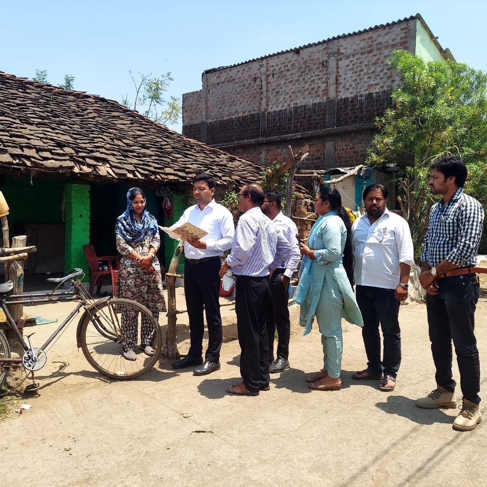 रायसेन स्वगणना में प्रदेश में नंबर वन बना:कलेक्टर ने 43॰ तापमान में गांव-गांव घूमकर लोगों को प्रेरित किया