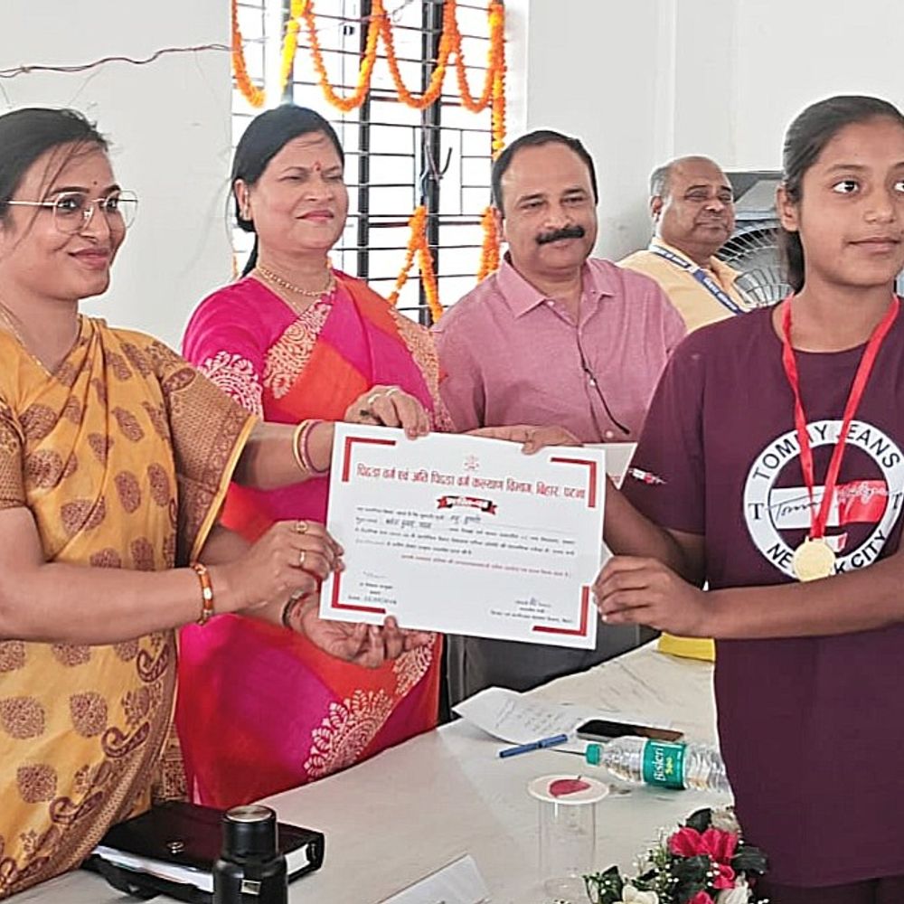 बक्सर में 520 छात्राओं के लिए आवासीय विद्यालय का उद्घाटन:मंत्री रामा निषाद बोलीं- बेटियों की शिक्षा से ही समाज का विकास, 35 प्रतिशत बेटियां कार्यरत