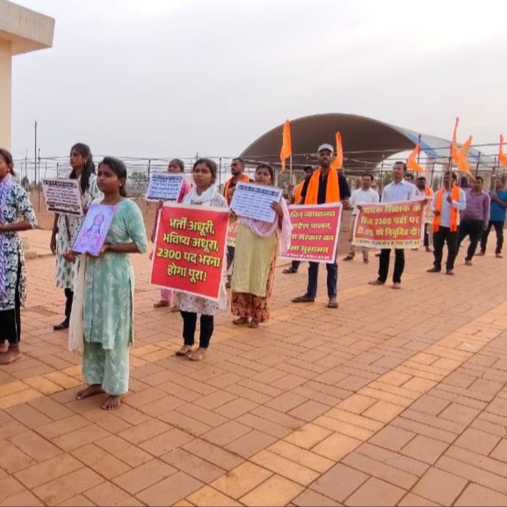 डीएड अभ्यर्थियों के प्रदर्शन का 117वां दिन:परशुराम जयंती पर रामायण पाठ किया; गृहमंत्री का बंगला घेरने निकले, पुलिस ने फिर रोका