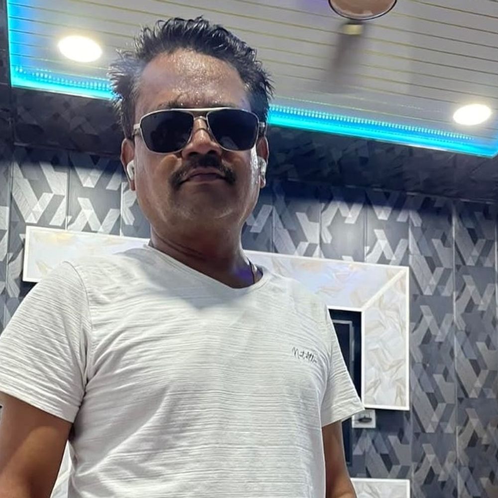 लखनऊ में बुजुर्ग की इलाज के दौरान मौत:परिजनों का आरोप, एक पुलिस कर्मी की प्रताड़ना से था परेशान: ब्रेन हेमरेज के बाद तोड़ा दम