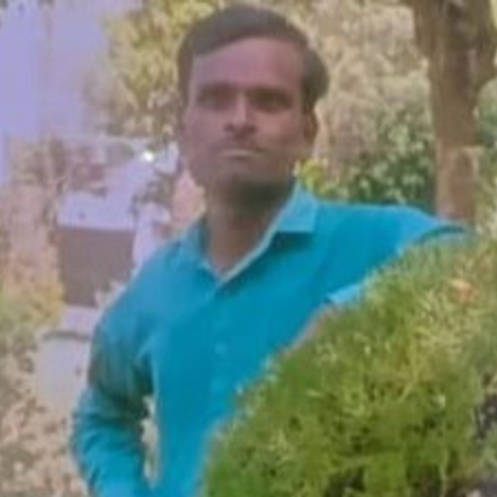 लखनऊ में पारिवारिक विवाद में राजमिस्त्री ने लगाई फांसी:कमरे में पंखे से लटका मिला शव, पुलिस ने पोस्मार्टम के लिए भेजा