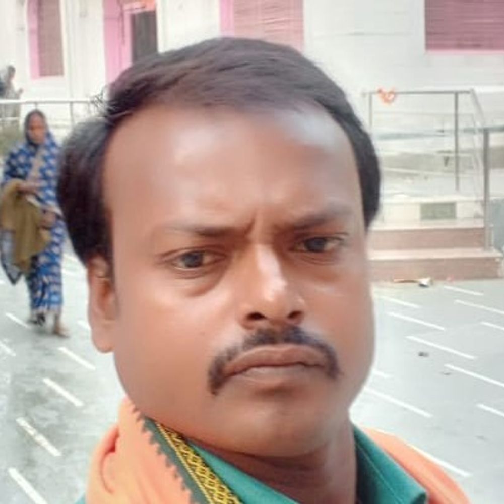 ट्रक की ठोकर से मछली व्यवसायी की मौत:दरभंगा में बाइक से घर लौटते समय हादसा, परिजनों ने की मुआवजे की मांग