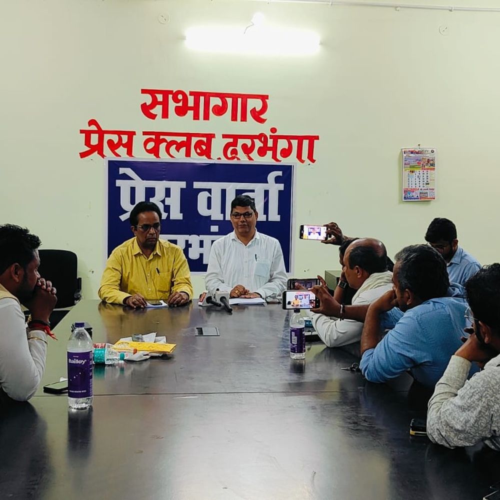 दरभंगा में गोदावरी गैस एजेंसी का औचक निरीक्षण:कालाबाजारी की आशंका, खाली सिलेंडर बरामद; 24 घंटे के अंदर देना होगा स्पष्टीकरण