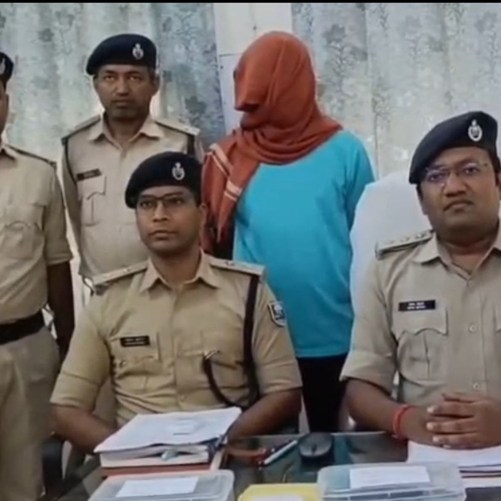 ग्राहक के नाम से सिम निकाल कर साइबर ठगी:दरभंगा से 34 सिम कार्ड कंबोडिया भेजे; बायोमेट्रिक डिवाइस-दो मोबाइल फोन बरामद