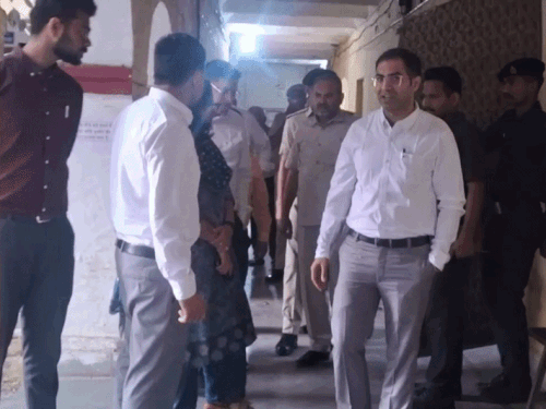 पूर्व कलेक्टर मंजू बोलीं- काम पूरे नहीं हुए, अफसोस रहेगा:श्रीगंगानगर के नए जिला कलेक्टर अमित यादव ने संभाला कार्यभार