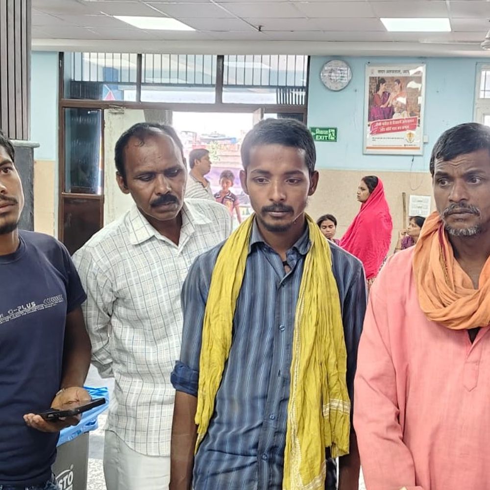 भोजपुर सड़क हादसे में मिस्त्री की मौत:खेत में गेहूं काट रहे माता–पिता के लिए खाना लेकर जा रहा था, स्कॉर्पियो ने मारी टक्कर