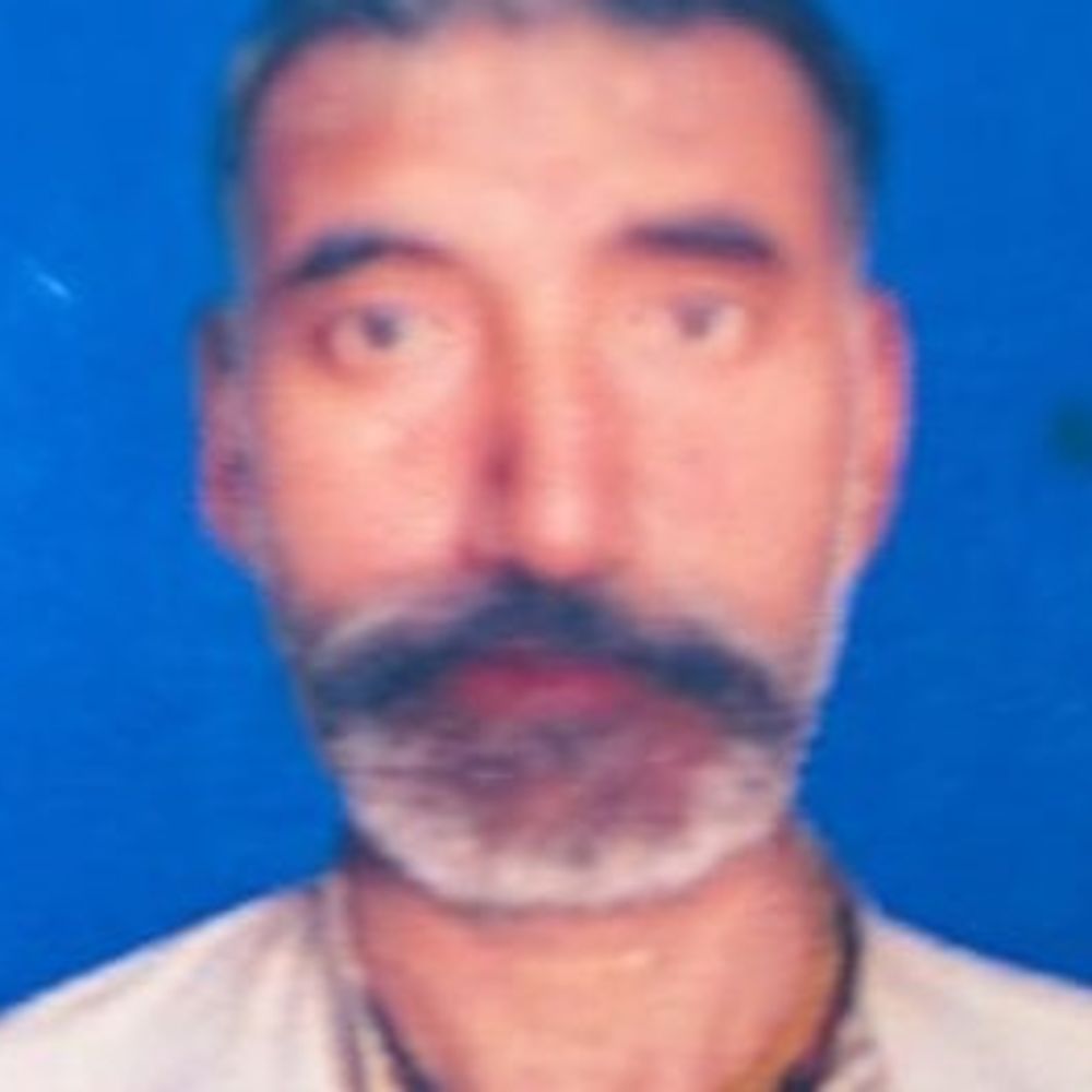 भोजपुर में ट्रेन से गिरकर बुजुर्ग की मौत:कोलकाता से घर लौटे थे, शादी समारोह में शामिल होने के लिए जा रहे थे