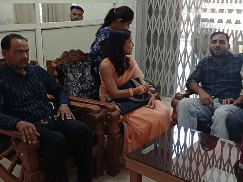 CCSU की फेयरवेल पार्टी में छात्रा पर पेन से हमला:पार्टी में एंट्री करने को लेकर हुआ विवाद, प्रोक्टोरियल बोर्ड के सामने पहुंचा मामला