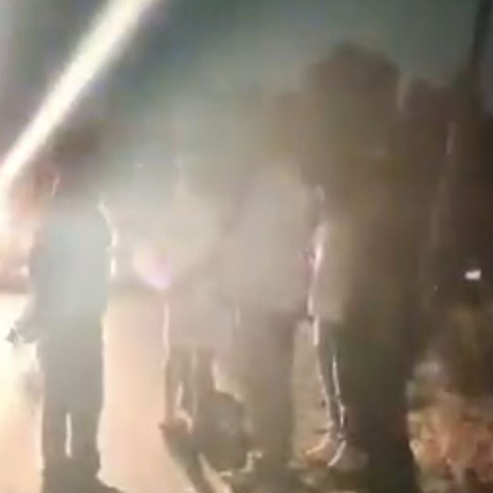 गयाजी में खेत में मिला बुजुर्ग का शव:गले पर जख्म के निशान, हत्या कर डेड बॉडी फेंकने की आशंका; परिजनों ने साधी चुप्पी