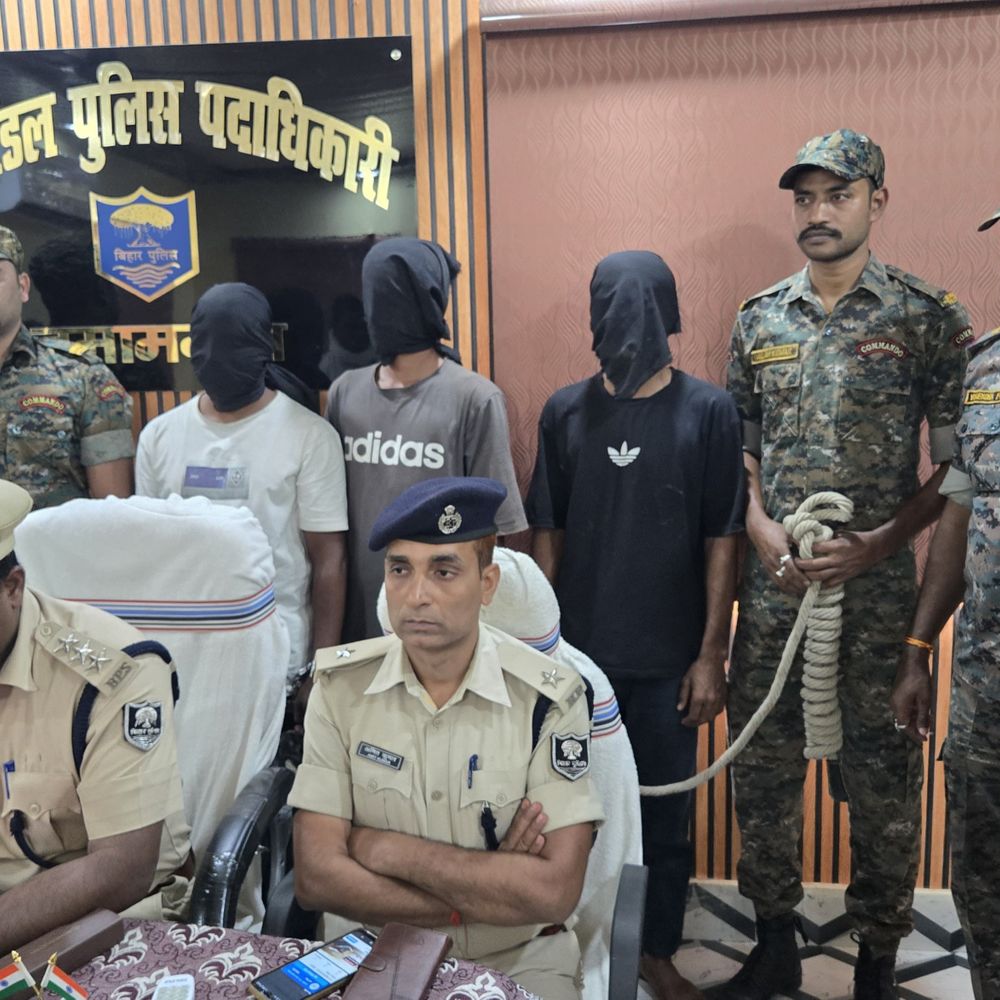 CSP से 2 लाख लूटने वाले 3 बदमाश अरेस्ट:गयाजी में पिस्तौल सहित 3500 रुपए बरामद; कैश को नशा करने में किया खर्च