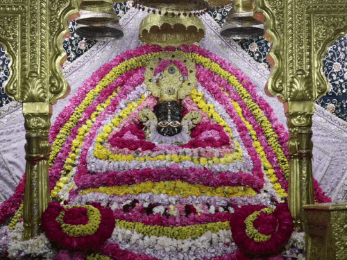 खाटूश्याम बाबा के दर्शन 19 घंटे बंद रहेंगे:22 अप्रैल रात 10 बजे से 23 अप्रैल को शाम 5 बजे तक पट नहीं खुलेंगे, विशेष सेवा-पूजा व तिलक-श्रृंगार होगा