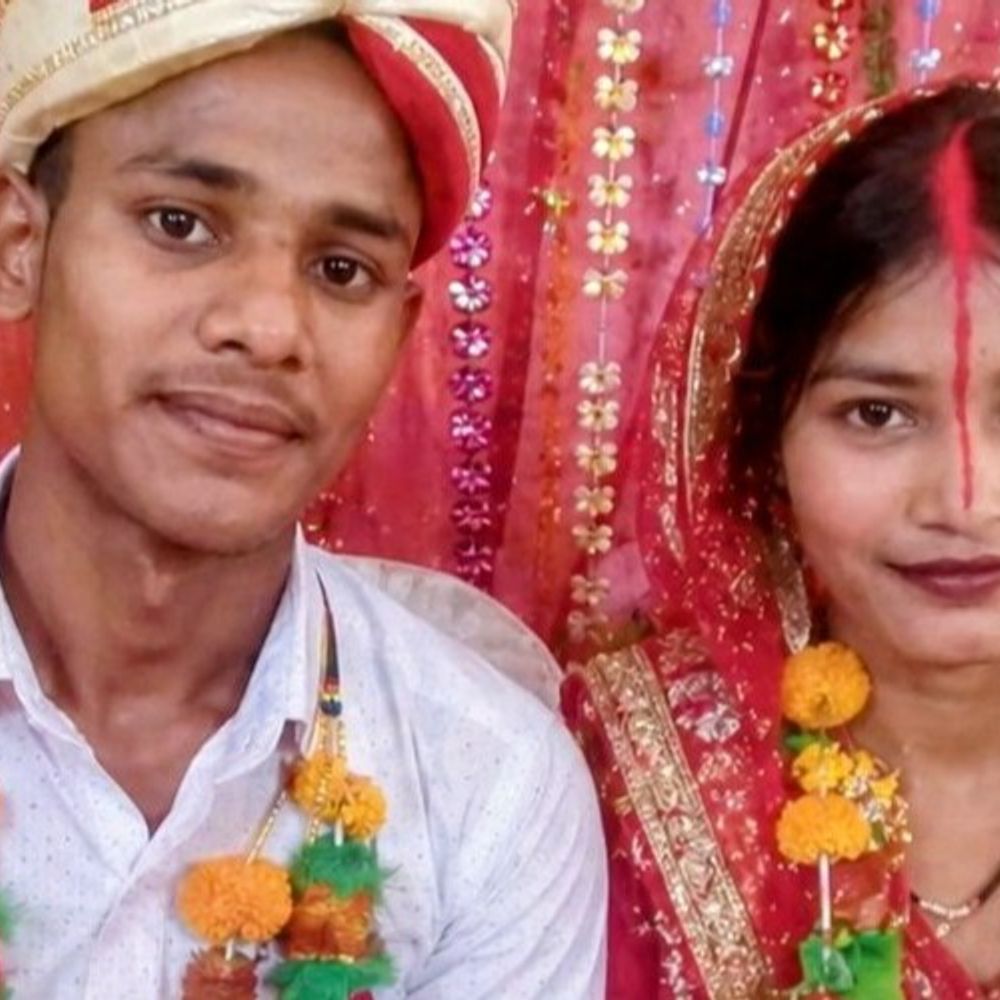पूर्णिया में शादी के 14 दिन बाद युवक की मौत:घर की बिजली चली गई थी, लाइन ठीक करने में लगा करंट; छत पर सोईं थी मां-पत्नी