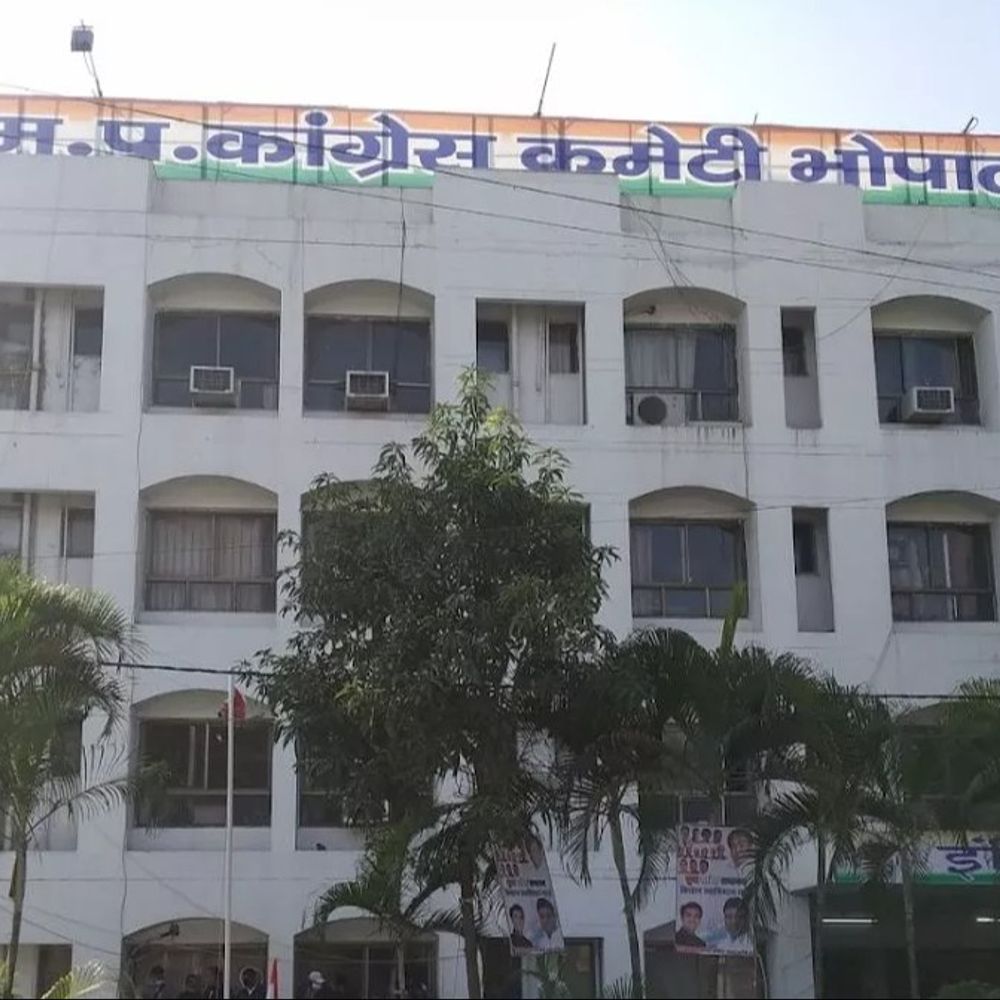 जिलाध्यक्ष की जिम्मेदारी नहीं निभा पाए कांग्रेस के दिग्गज:ओंकार, सिद्वार्थ सहित दर्जन भर जिलों के अध्यक्ष बदलने की तैयारी, एआईसीसी को भेजी जाएगी रिव्यू रिपोर्ट