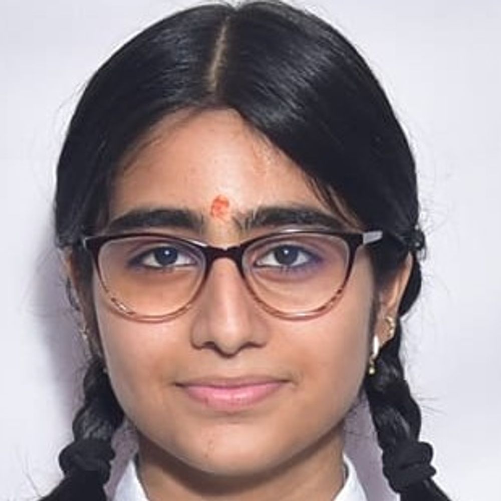 मुरादाबाद की निष्ठा को CBSE में 98.8%:रिजल्ट देख खिले स्टूडेंट्स के चेहरे, उत्साहित स्टूडेंट्स ने मनाया जश्न