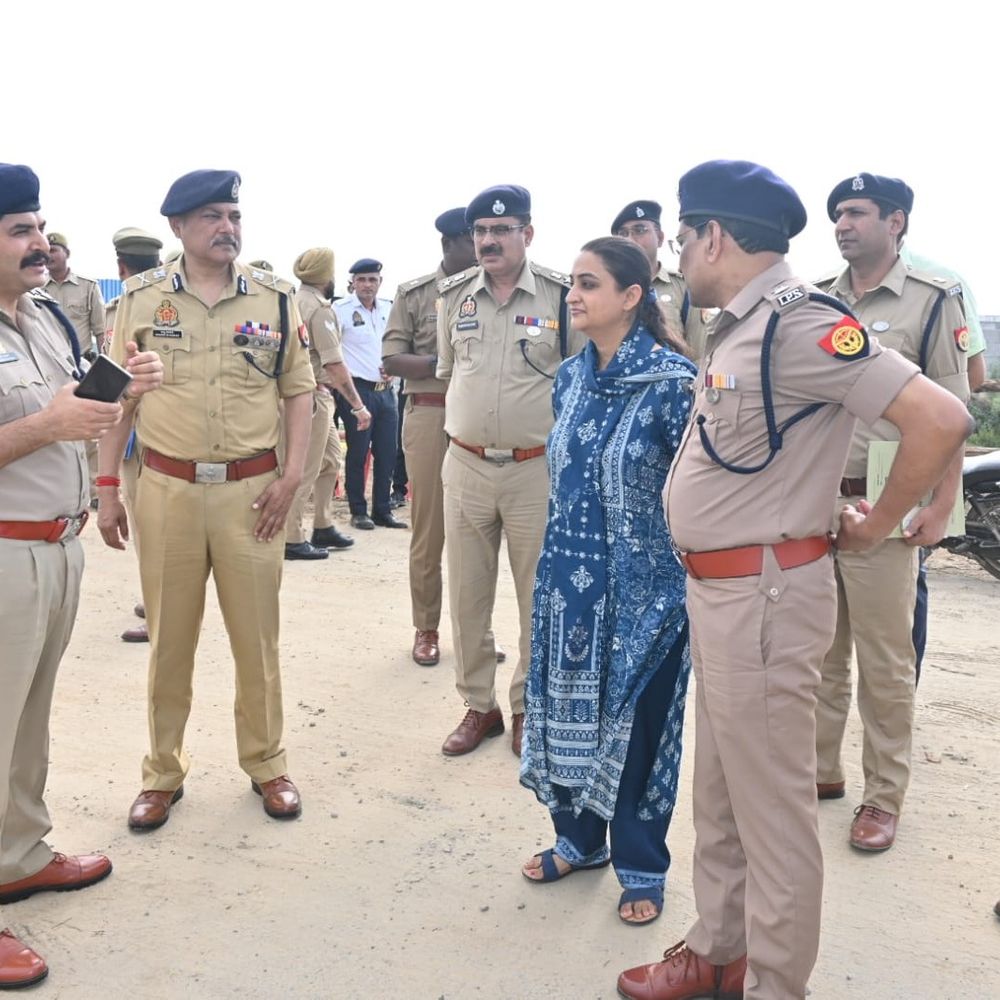 बुलंदशहर पुलिस IGRS शिकायत निस्तारण में प्रदेश में प्रथम:4230 शिकायतों का निपटारा, 23 थानों ने शीर्ष रैंक हासिल की