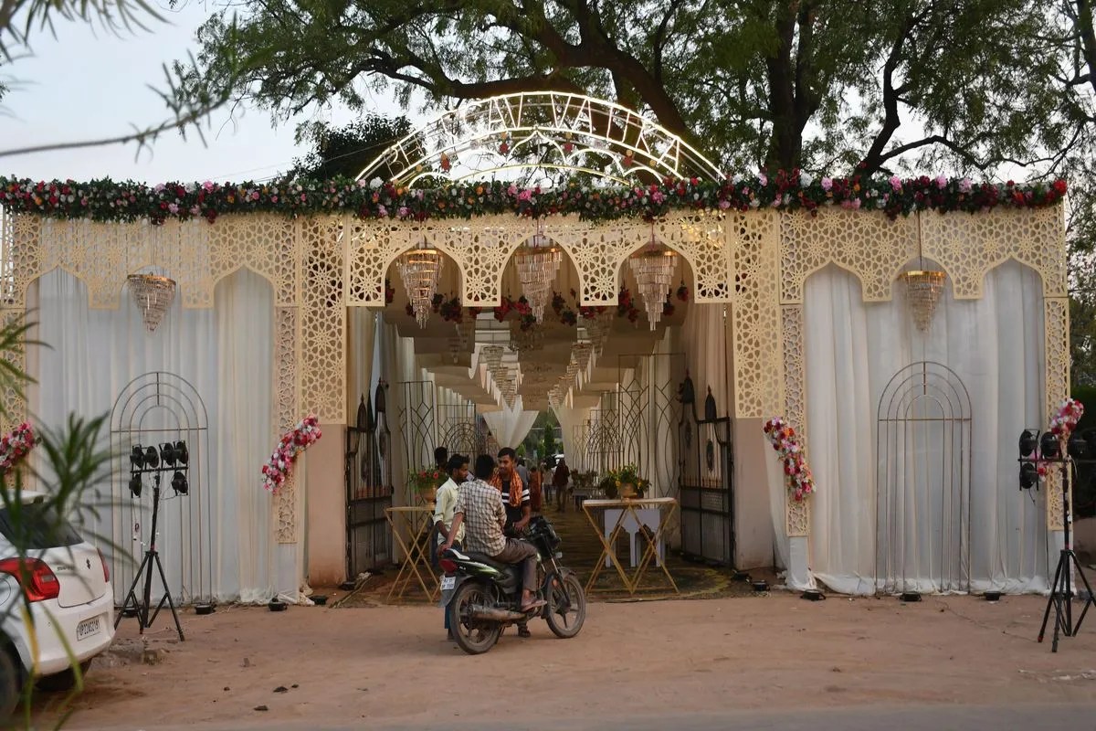 अक्षय तृतीया पर शादियों की धूम, 120 जोड़े हुए एक दूजे के