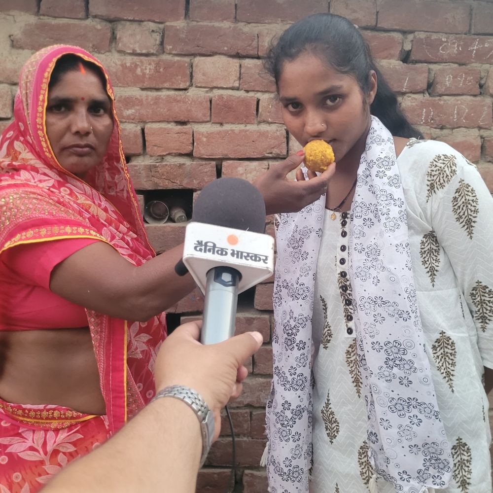 डॉक्टर बनना चाहती हैं आजमगढ़ की सेकंड जिला टॉपर:अनु यादव बोली सोशल मीडिया का सही प्रयोग शिक्षा में करता है मदद