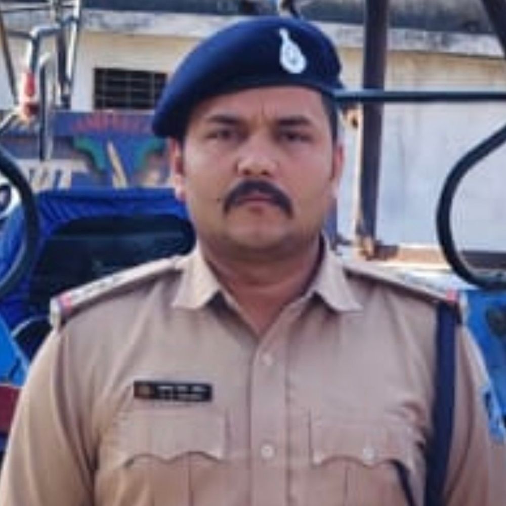 कटनी में चौकी प्रभारी और ग्रामीणों में विवाद:सड़क पर शराब पीने से मना करने बहस; एसपी ने प्रभारी को हटाया