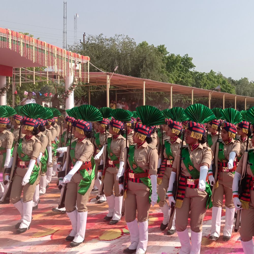 बरेली में 783 महिला रिक्रूट्स पास आउट:परेड में दिखा अनुशासन और तालमेल, अब थानों में तैनाती मिलेगी