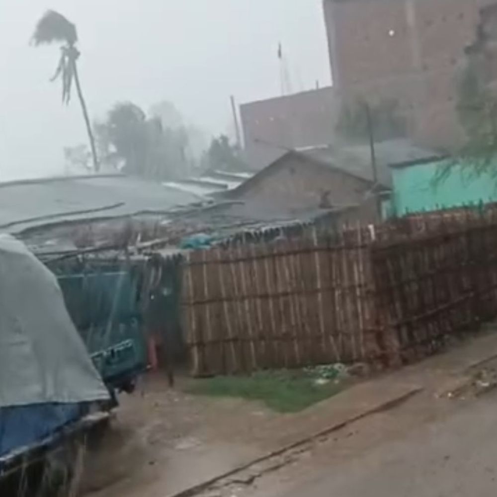 खुटौना में बारिश के साथ ओले गिरे:आम जनजीवन अस्त-व्यस्त, लोगों को गर्मी से राहत